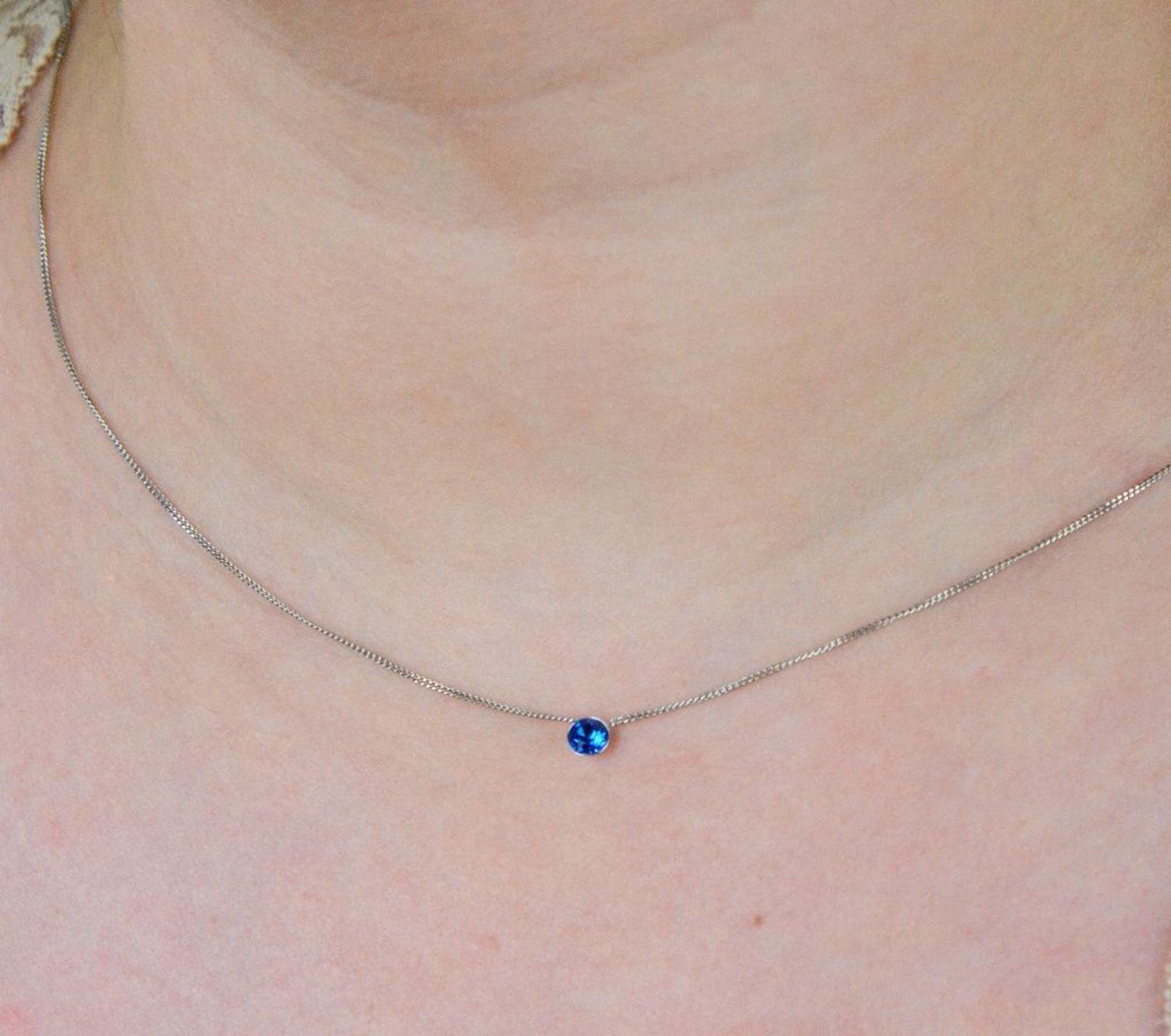 Srebrny naszyjnik  Okrągły kryształek  Swarovski Crystals 925 N1088PP31CB-L..jpg