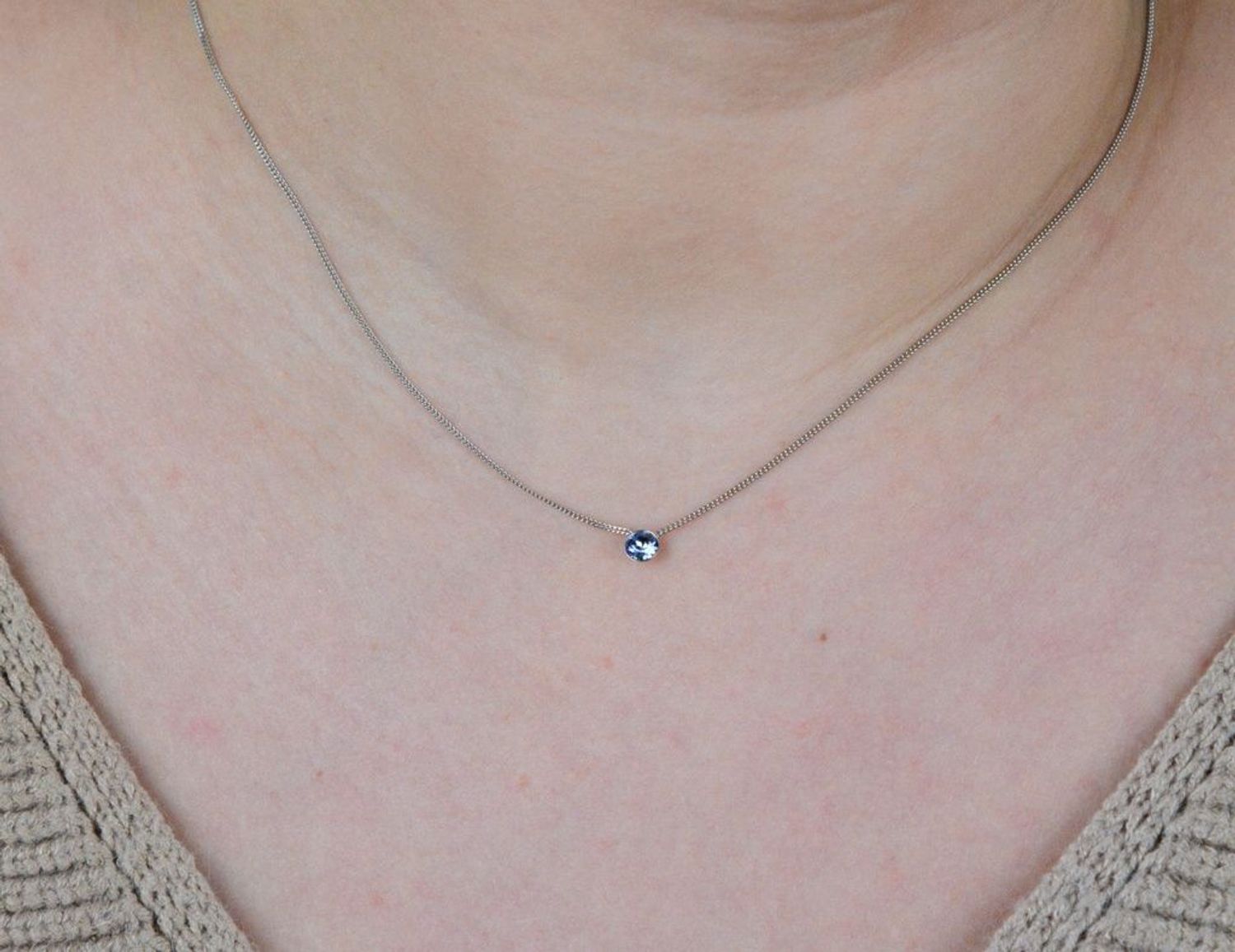 Srebrny naszyjnik  Błękitny kryształek  Swarovski Crystals 925 N1088PP31LS-S.jpg