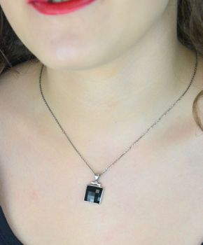 Ekskluzywny naszyjnik ze srebra 925 z czarnymi kryształami Swarovski® Jet. Regulowana długość, eleganckie wykończenie – idealny prezent dla niej! (1).JPG