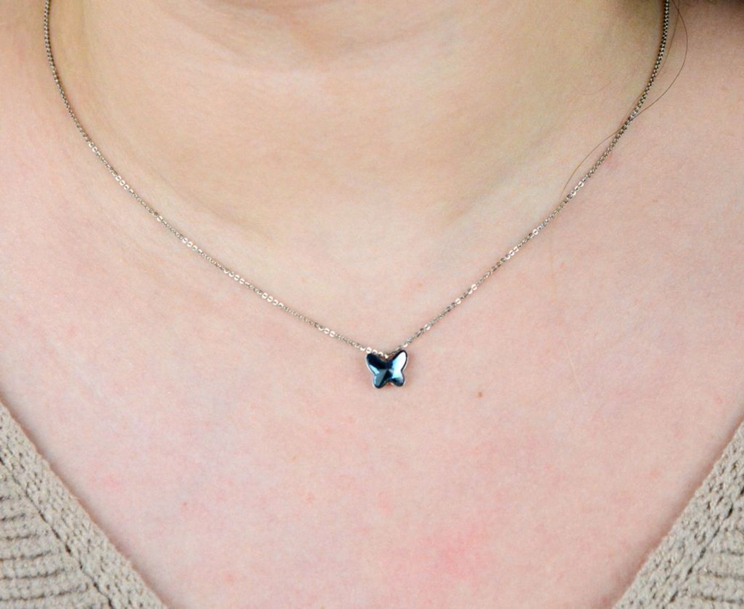 Srebrny naszyjnik  Ciemnobłękitny Motylek  Swarovski Crystals 925 N28548DB-S.jpg