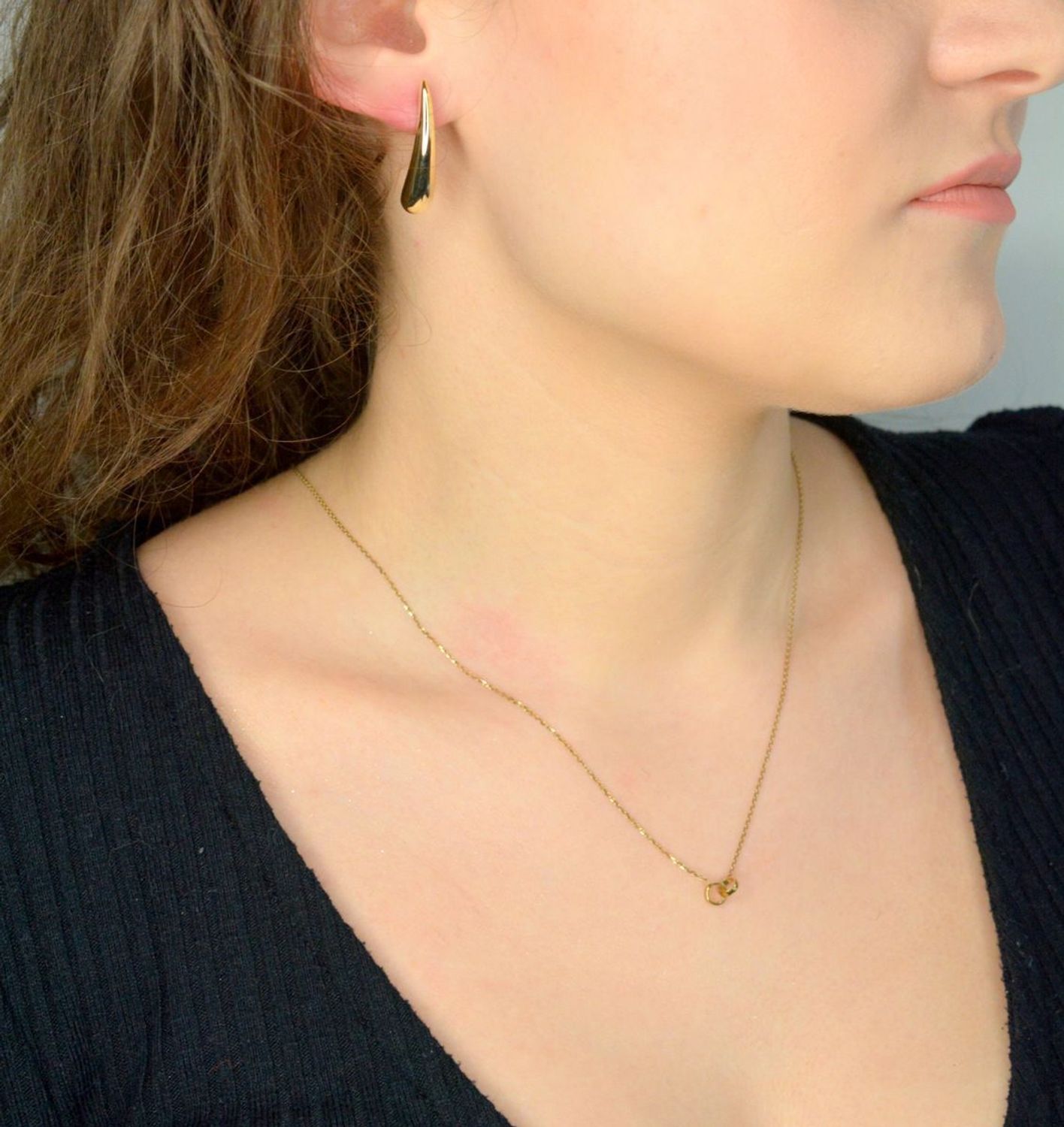 Naszyjnik złoty próba 333, N45-XCA9664 Naszyjnik damski wykonany z żółtego 9 karatowego złota o subtelnym wzorze. Damska złota biżuteria o formie delikatnej celebrytki łączącej w sobie subtelny 1.jpg