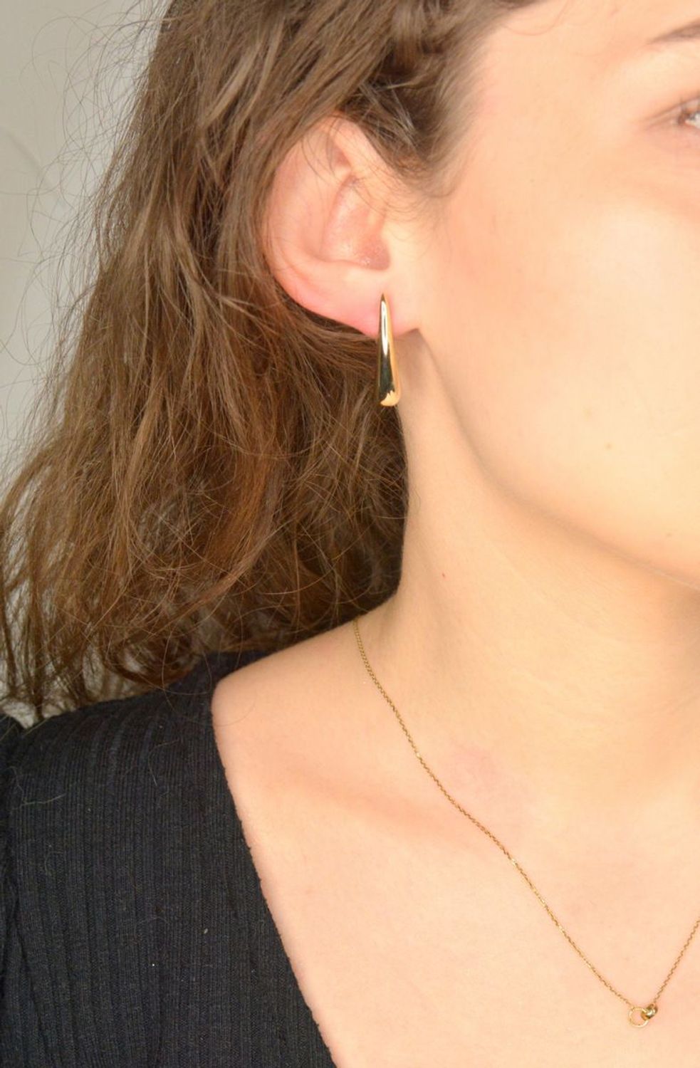 Naszyjnik złoty próba 333, N45-XCA9664 Naszyjnik damski wykonany z żółtego 9 karatowego złota o subtelnym wzorze. Damska złota biżuteria o formie delikatnej celebrytki łączącej w sobie subtelny 1.jpg