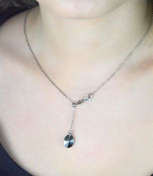 Naszyjnik ze srebra 925 z kryształem Swarovski® Silver Night. Stylowy i elegancki dodatek z regulowanym łańcuszkiem – idealny pomysł na prezent! (1).JPG
