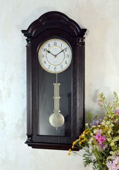 Zegar ścienny z wahadłem Drewniany zegar JVD N9353.1. Zegary drewniane. Zegar drewniany brązowy, drewno wenge. Zegar ścienny z wahadłem.  (4).JPG