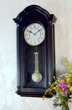 Zegar ścienny z wahadłem Drewniany zegar JVD N9353.1. Zegary drewniane. Zegar drewniany brązowy, drewno wenge. Zegar ścienny z wahadłem.  (5).JPG