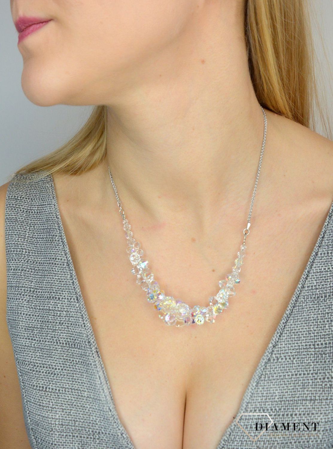 Kolia Ślubna srebrna Swarovski element w kolorze opalizującym NAG5150. Naszyjnik Swarovski element w kolorze opalizującym NAG5150  wykonana ze srebra próby 925 oraz ekskluzywnych kryształów 1.jpg