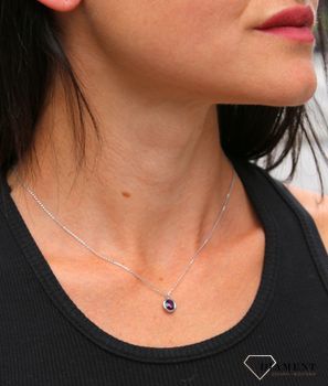 Naszyjnik Swarovski srebrny Urodzinowe Kamienie Amethyst Okrągła zawieszka NB1122SS29AM. Naszyjnik z kryształem Swarovskiego w kolorze fioletowym (1).JPG