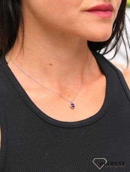 Naszyjnik Swarovski srebrny Urodzinowe Kamienie Amethyst Okrągła zawieszka NB1122SS29AM. Naszyjnik z kryształem Swarovskiego w kolorze fioletowym (2).JPG