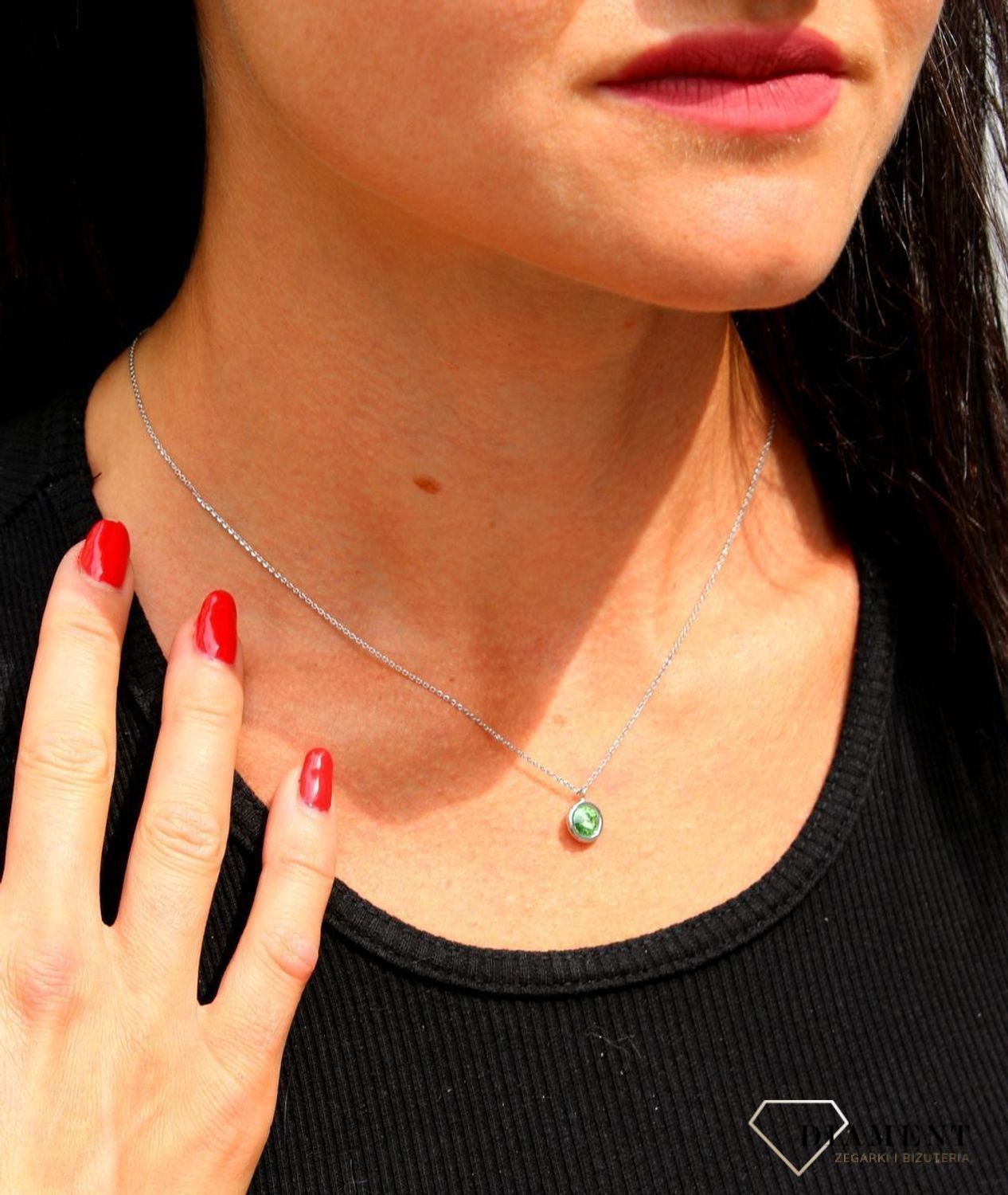 Naszyjnik Swarovski srebrny Urodzinowe Kamienie Peridot Okrągła zawieszka NB1122SS29PE.JPG