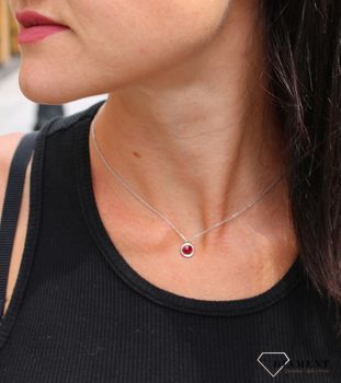 Naszyjnik Swarovski srebrny Urodzinowe Kamienie Garnet Okrągła zawieszka kolor Siam NB1122SS29SI. Naszyjnik srebrny (2).JPG