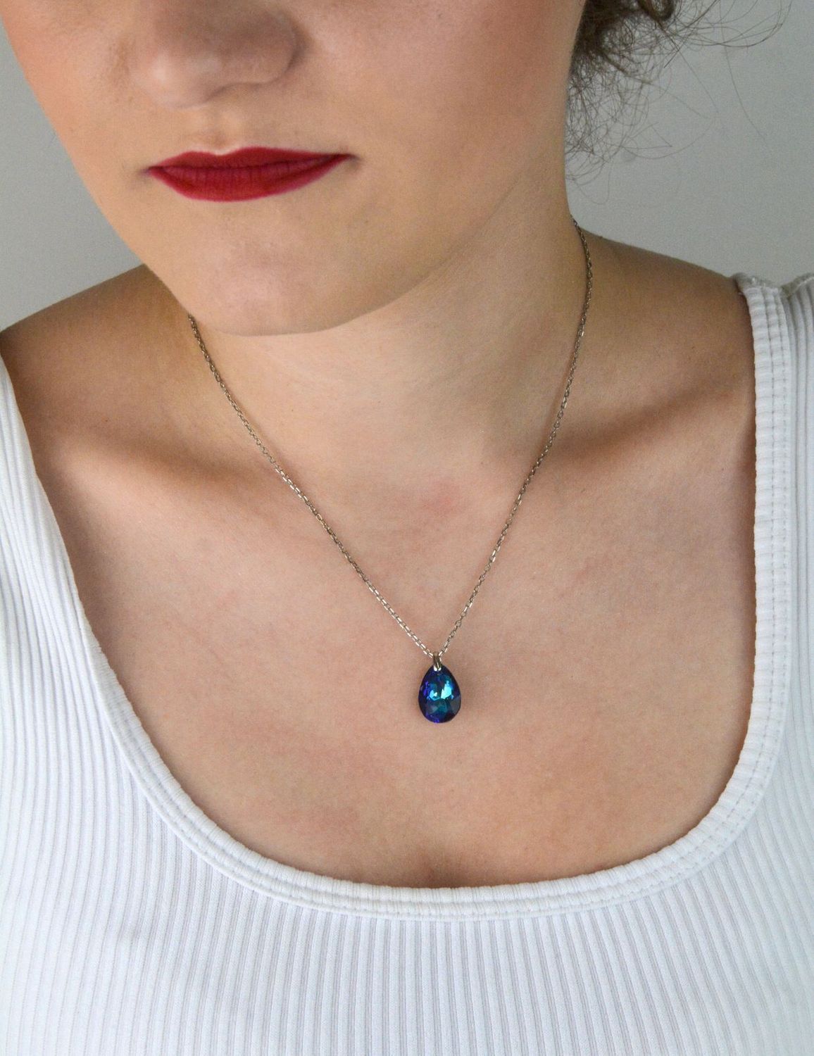 Elegancki naszyjnik Spark Two Faces NBACK6433BB wykonany ze srebra próby 925 pokrytego platyną, ozdobiony kryształami Bermuda Blue i Aqua Shimmer. Długość 59 cm (42 cm + 17 cm przedłużki). Ideal.jpg