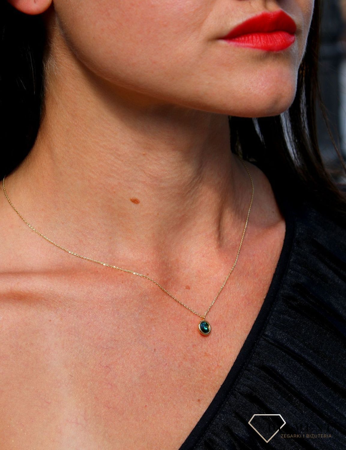 Naszyjnik Swarovski pozłacany Urodzinowe Kamienie Emarald Okrągła zawieszka NBG1122SS29EM.jpg