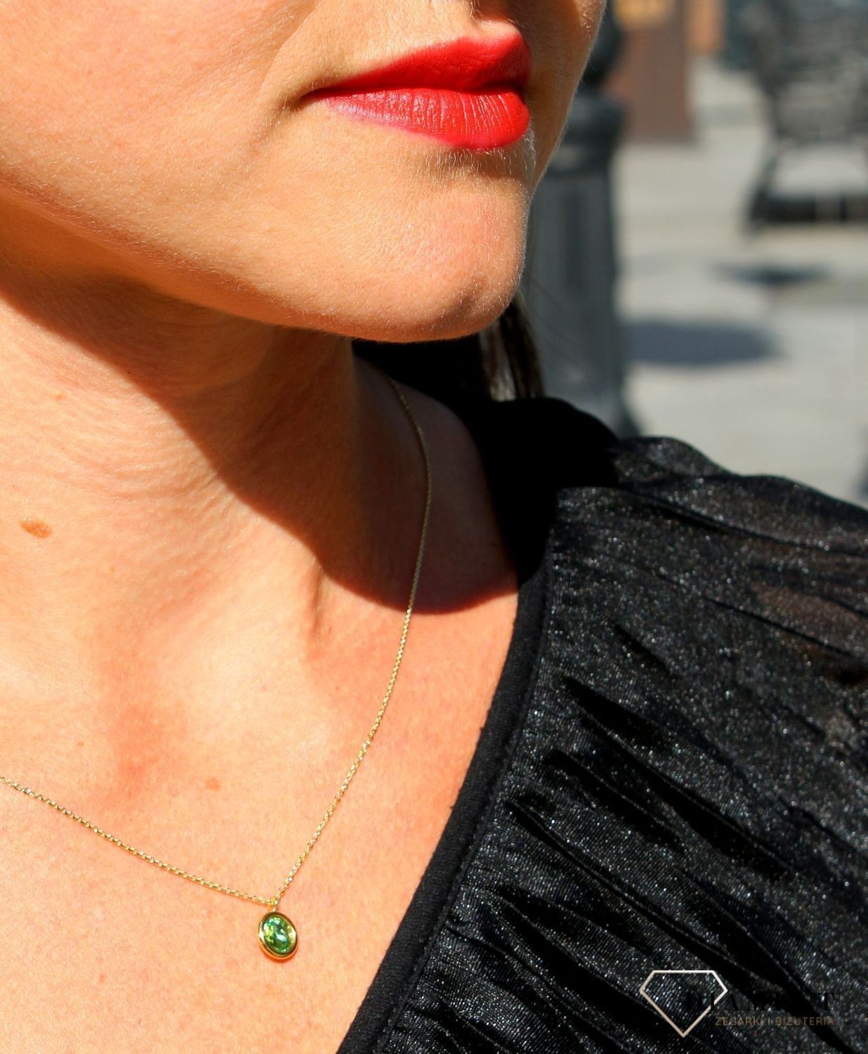 Naszyjnik Swarovski pozłacany Urodzinowe Kamienie Peridot Okrągła zawieszka NBG1122SS29PE.jpg