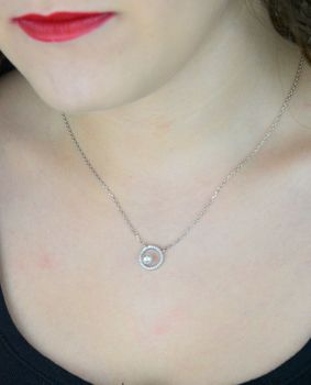Elegancki naszyjnik damski ze srebra 925 z perłą Swarovski® i błyszczącymi cyrkoniami. Regulowana długość, subtelne detale – idealny prezent! (2).JPG