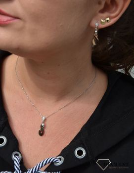 Naszyjnik srebrny Swarovski Infinity. Naszyjnik będzie świetnym wykończeniem stylizacji wieczorowej, szczególnie pasować będzie do sukienki zarówno w ciemnych (5).JPG