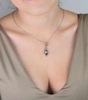 Naszyjnik Srebrne Spark Swarovski Trapeze Silver Night ND473114SNvsdv (3).JPG