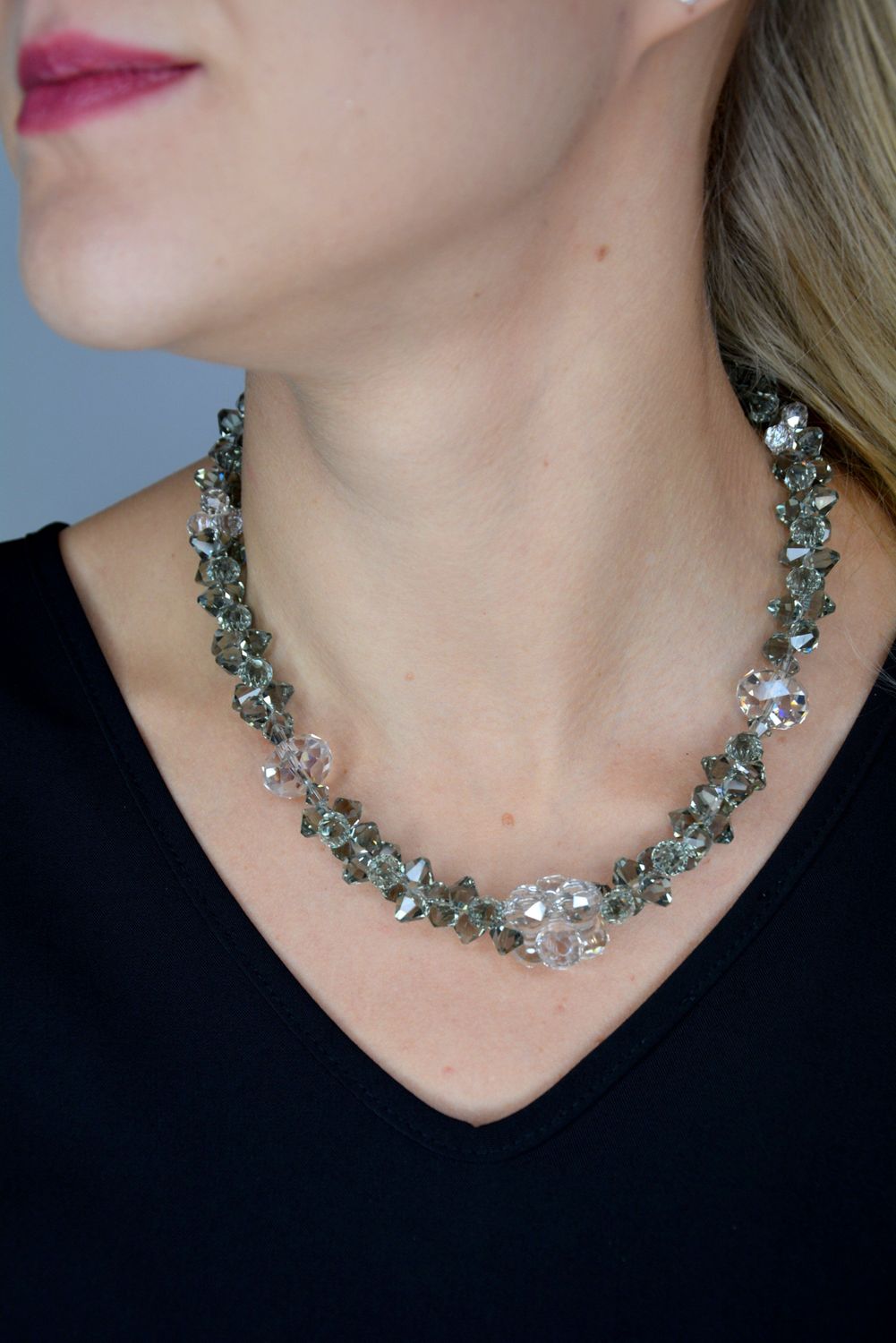 Naszyjnik Swarovski 'Szare magiczne kryształy' NE63015150.jpg