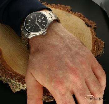  Wykorzystanie wysokiej jakości stali w bransolecie gwarantuje, że zegarek odporny jest na korozję i uszkodzenia oraz nie powoduje alergii. W bransolecie zastosowano standardowe zamknięcie na podwójny zatrzask gwarantuje posia (1).jpg