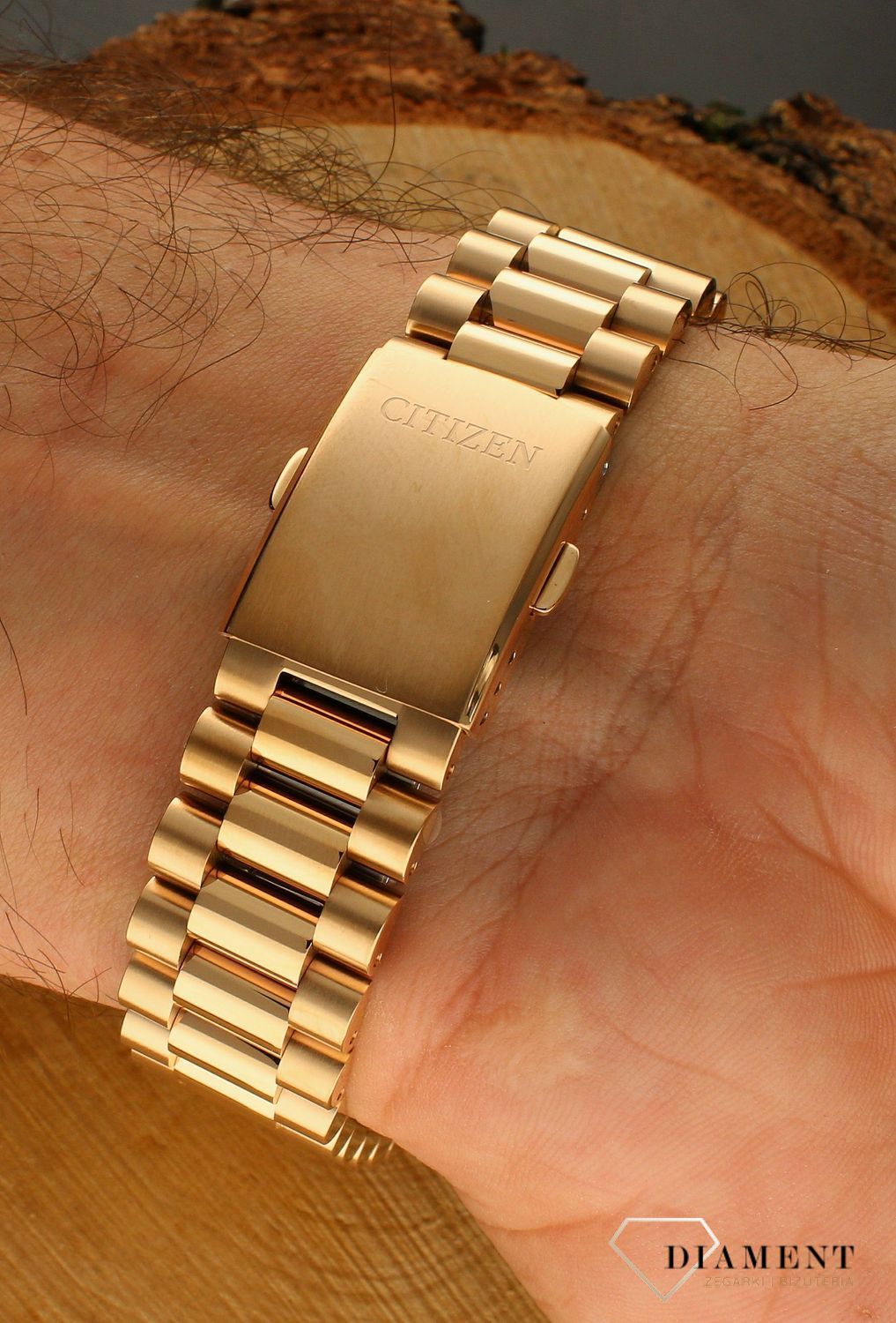 Zegarek męski Citizen Tsuyosa Red Automatic Classic Sapphire NJ0153-82X. Męski zegarek automatyczny. Zegarek męski automatyczny na bransolecie. Męski zegarek z czerwoną tarczą. Zegarek męski Citizen z datownikiem. Zegarek męski automatyczny Cit.jpg