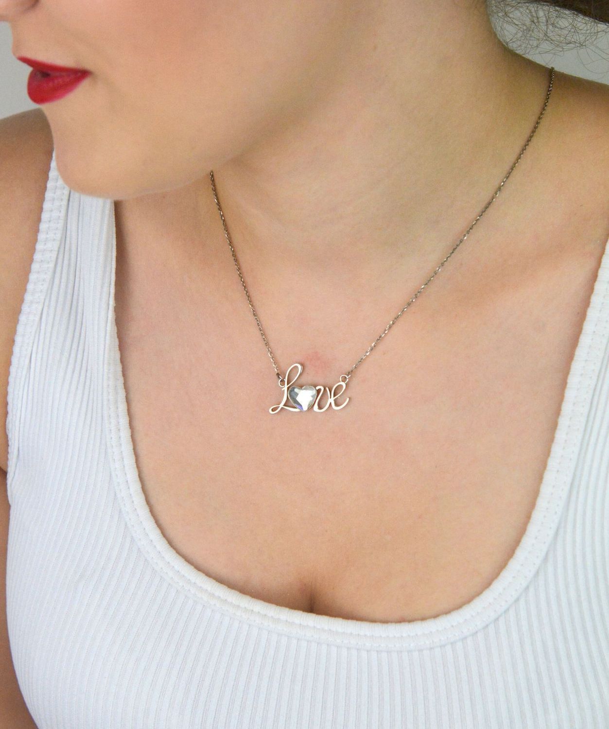 Naszyjnik damski srebrny 925 z napisem LOVE i kryształem Swarovski Elements, długość 42+5 cm. Romantyczna biżuteria idealna na prezent lub na co dzień1.jpg