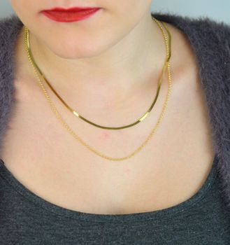 Stylowy naszyjnik damski srebrny pozłacany NM27658Z 💛 z podwójnym łańcuszkiem płaska tasiemka + ankier okrągły. Srebro próby 925, długość 41 cm + 3 cm, waga 5,10 g, zapięcie karabińczyk. Elegancka biżuteria dla kobiet! (1).JPG