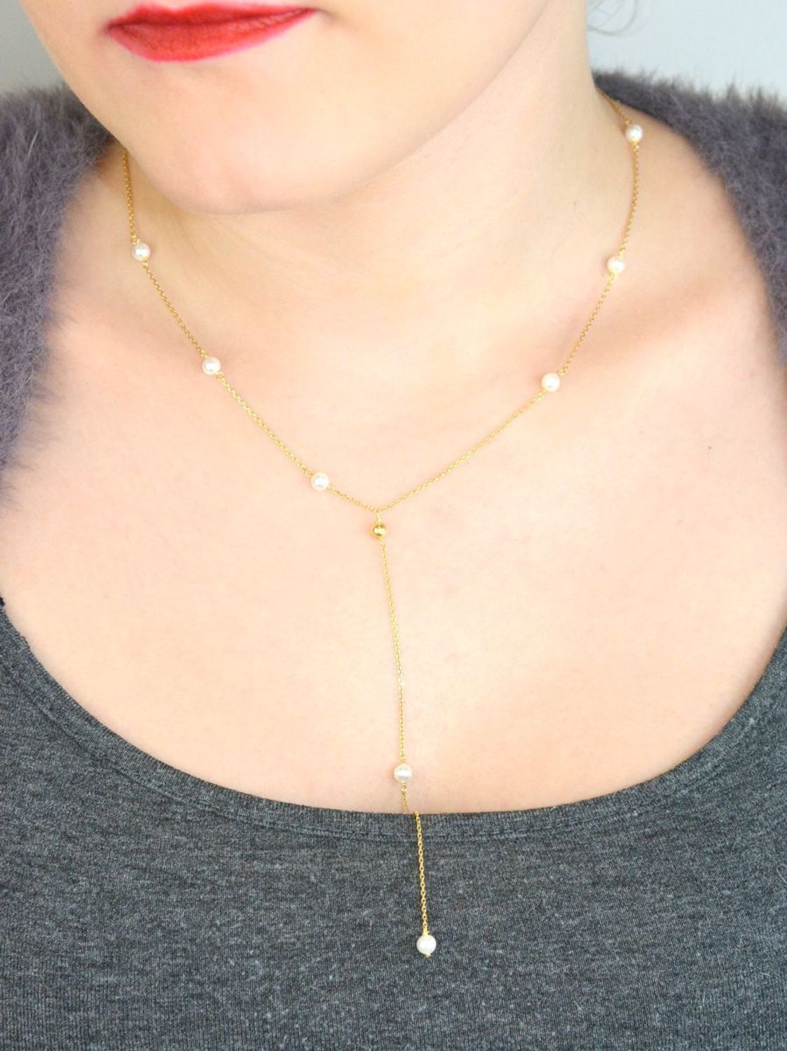 Naszyjnik srebrny pozłacany NM28688MZ – krawatka z perłami 5 mm, próba 925.jpg