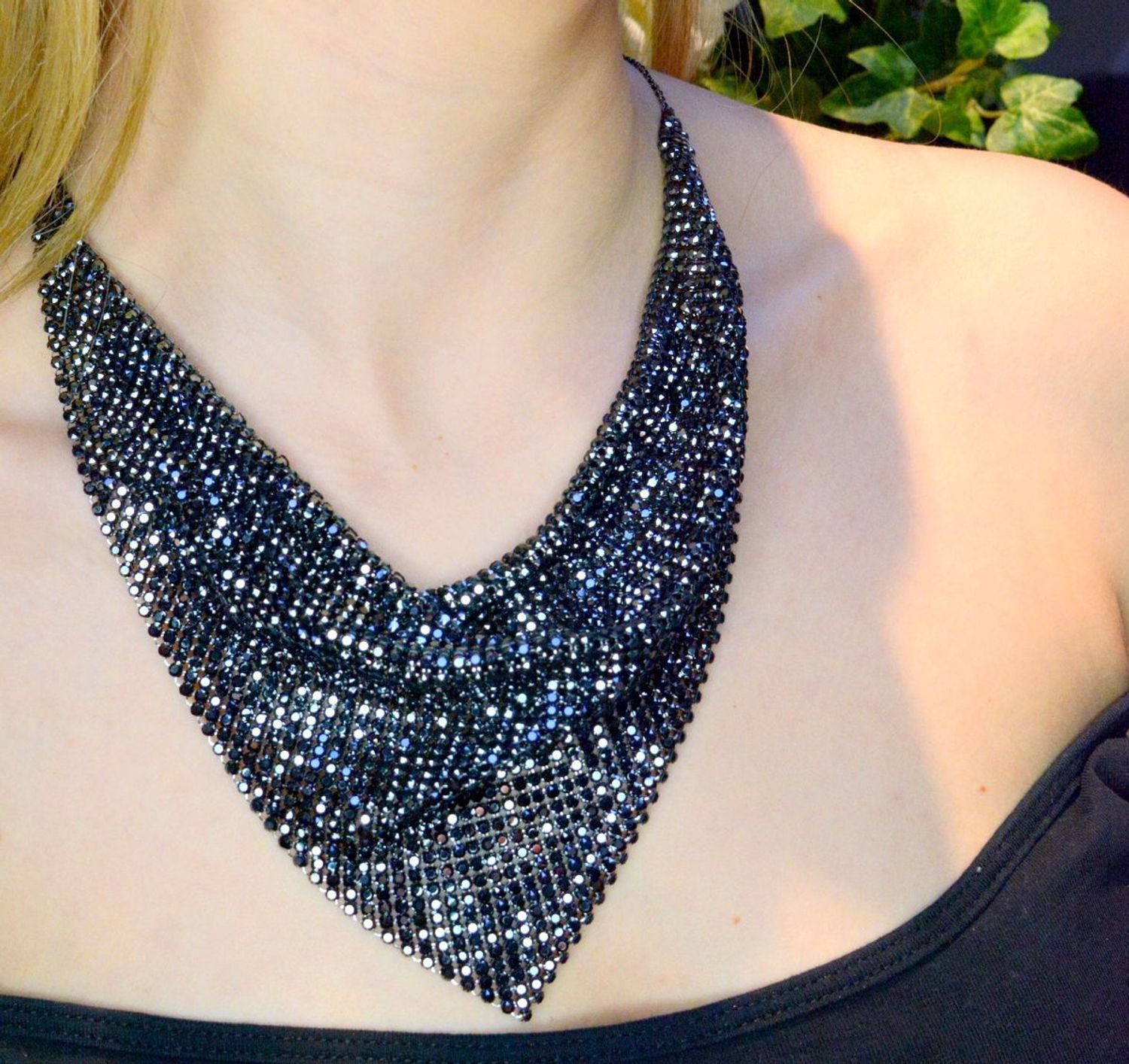 Naszyjnik damski Kolia Swarovskiego Grafitowy bogaty styl NMESH50J przód.jpg