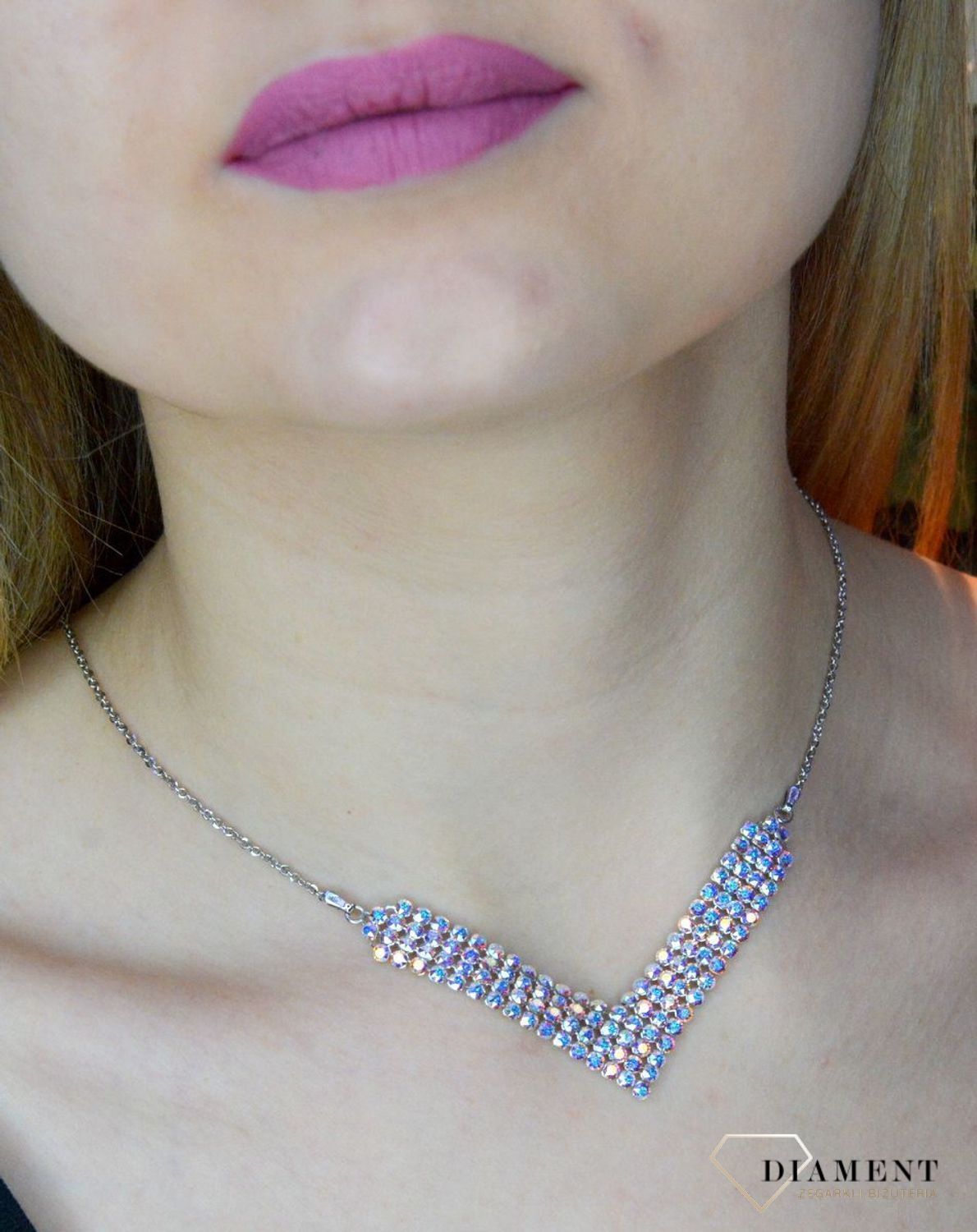 Naszyjnik Srebrny Spark Swarovski Classy V-shaped Aurore Boreale NMESHV4AB.jpg