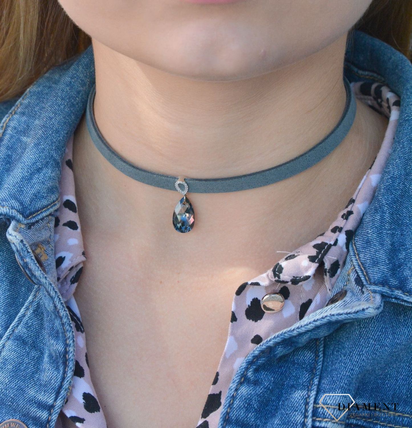 Naszyjnik choker Swarovski szara alcantara z kryształkiem Silver Night NOC610616HSN.jpg