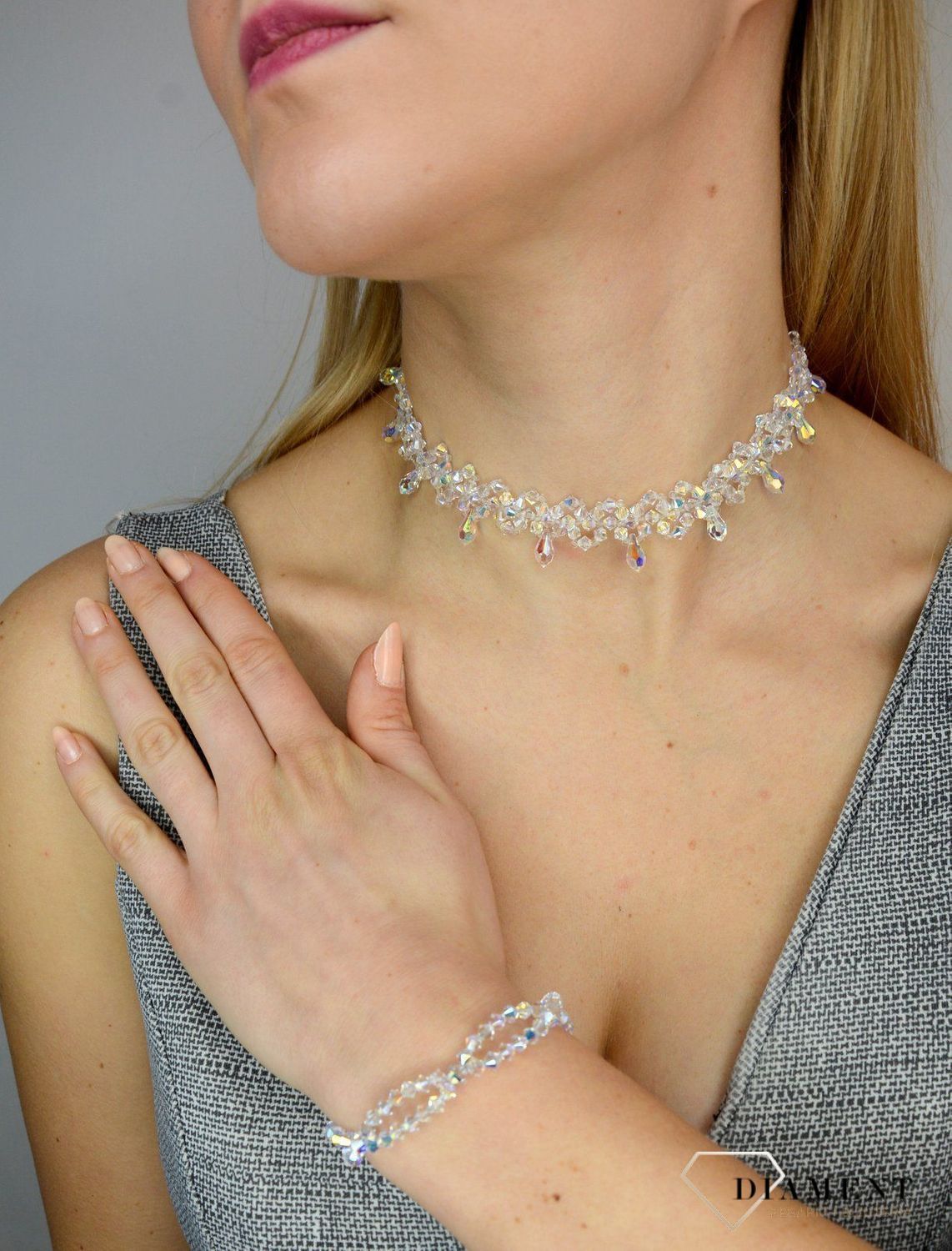 Naszyjnik element Swarovskiego w opalizująym kolorze NR372-1AB wykonany ze srebra próby 925 oraz ekskluzywnych kryształów Swarovski® crystals. Niezwykle elegancka bransoleta (5).JPG