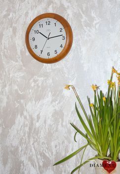 Zegar na ścianę drewniany JVD okrągły NS19020.11. Model zegara ścienne, który idealnie się sprawdzi jako ozdoba salonu, świetnie wygląda na ślu. Idealny (6).JPG