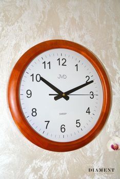 Zegar ścienny drewniany JVD wykonany z drewnianej obudowy. Zegar w kolorze dębu, pasujący do większości wnętrz. Darmowa wysyłka! Zapraszamy www.zegarki-diament (12).JPG