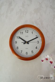 Zegar ścienny drewniany JVD wykonany z drewnianej obudowy. Zegar w kolorze dębu, pasujący do większości wnętrz. Darmowa wysyłka! Zapraszamy www.zegarki-diament (9).JPG