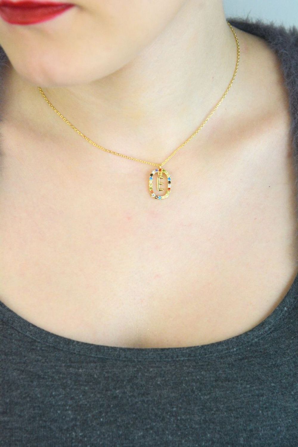 Naszyjnik srebrny pozłacany NSP6471-EZ – ankier z zawieszką i literką E, próba 925 💎 E.jpg