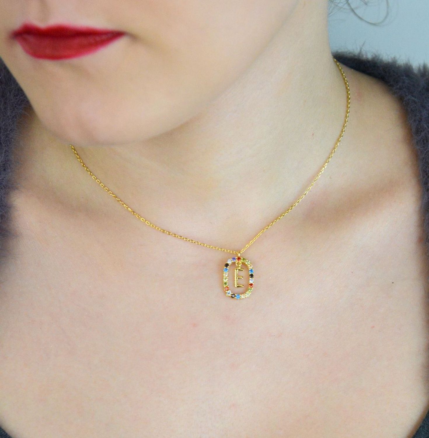 Naszyjnik srebrny pozłacany NSP6471-EZ – ankier z zawieszką i literką E, próba 925 💎 E.jpg