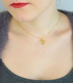 Elegancki naszyjnik srebrny damski NSP6471-KZ 💎 łańcuszek ankier z owalną zawieszką i kolorową cyrkonią z literką K. Srebro próby 925, długość 40 cm + 50 cm, waga 2,00 g, zapięcie karabińczyk. Personalizowana biżuteria! (.JPG