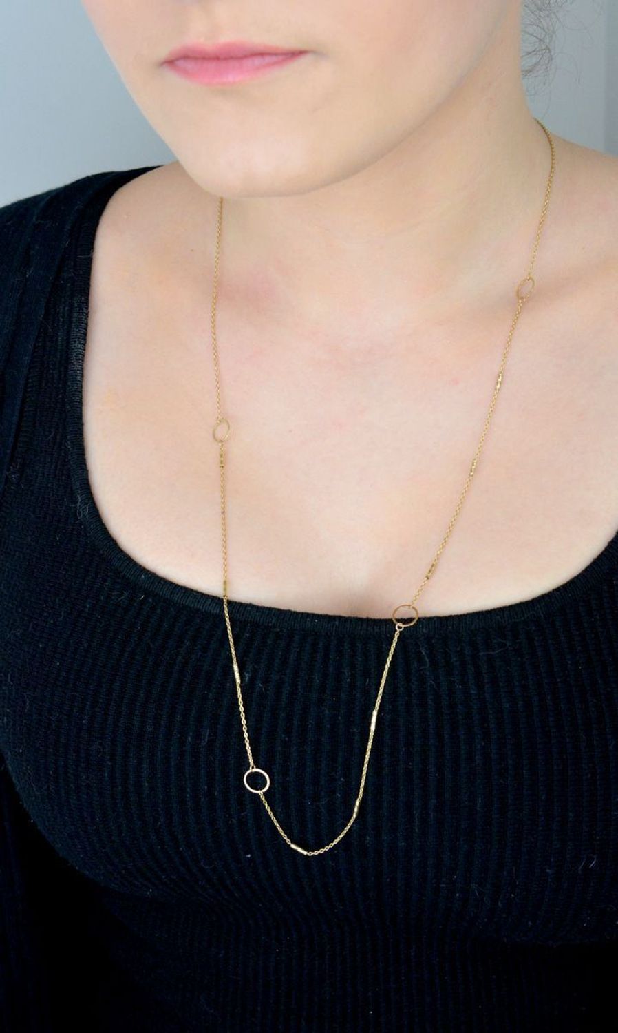 Złoty długi naszyjnik celebrytka puste kółka 333- NSZ-000000-010-333.  Naszyjnik celebrytka puste kółeczka wykonany z 8-karatowego złota. 1.jpg