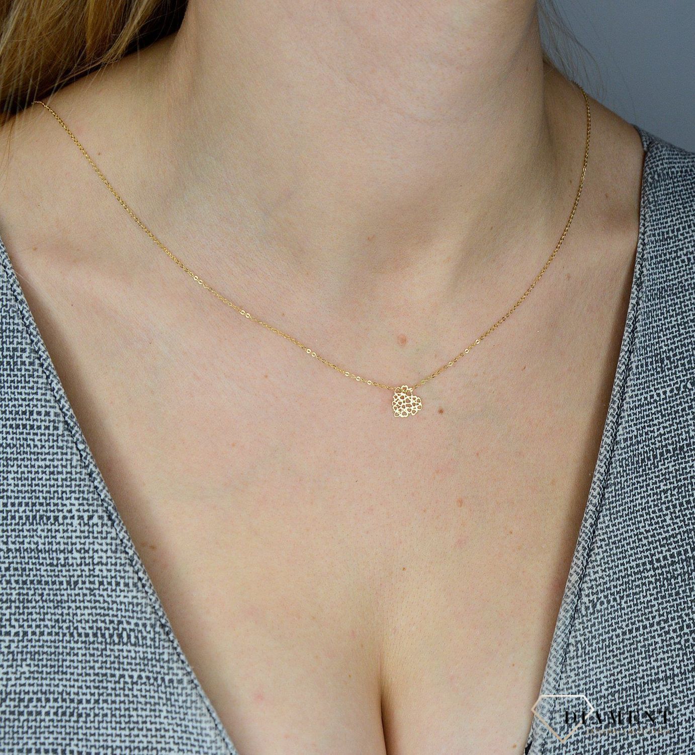 Naszyjnik złota celebrytka 585 miś. Prezentowany złoty naszyjnik damski  to doskonała propozycja dla kobiet, które cenią sobie efektowne i zarazem proste dodatki..jpg