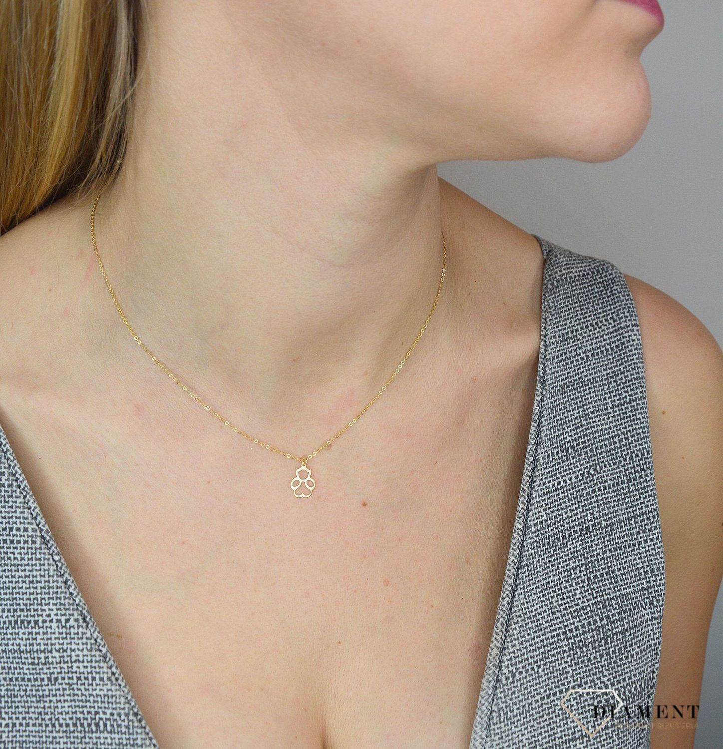 Naszyjnik złota celebrytka 585 miś. Prezentowany złoty naszyjnik damski  to doskonała propozycja dla kobiet, które cenią sobie efektowne i zarazem proste dodatki..jpg