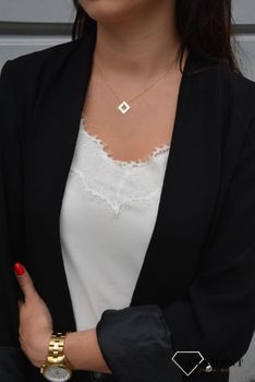 Naszyjnik złota 585 celebrytka kwadrat celebrytka motylek, prezent dla mamy, prezent dla ukochanej, wymarzony prezent  (1).JPG