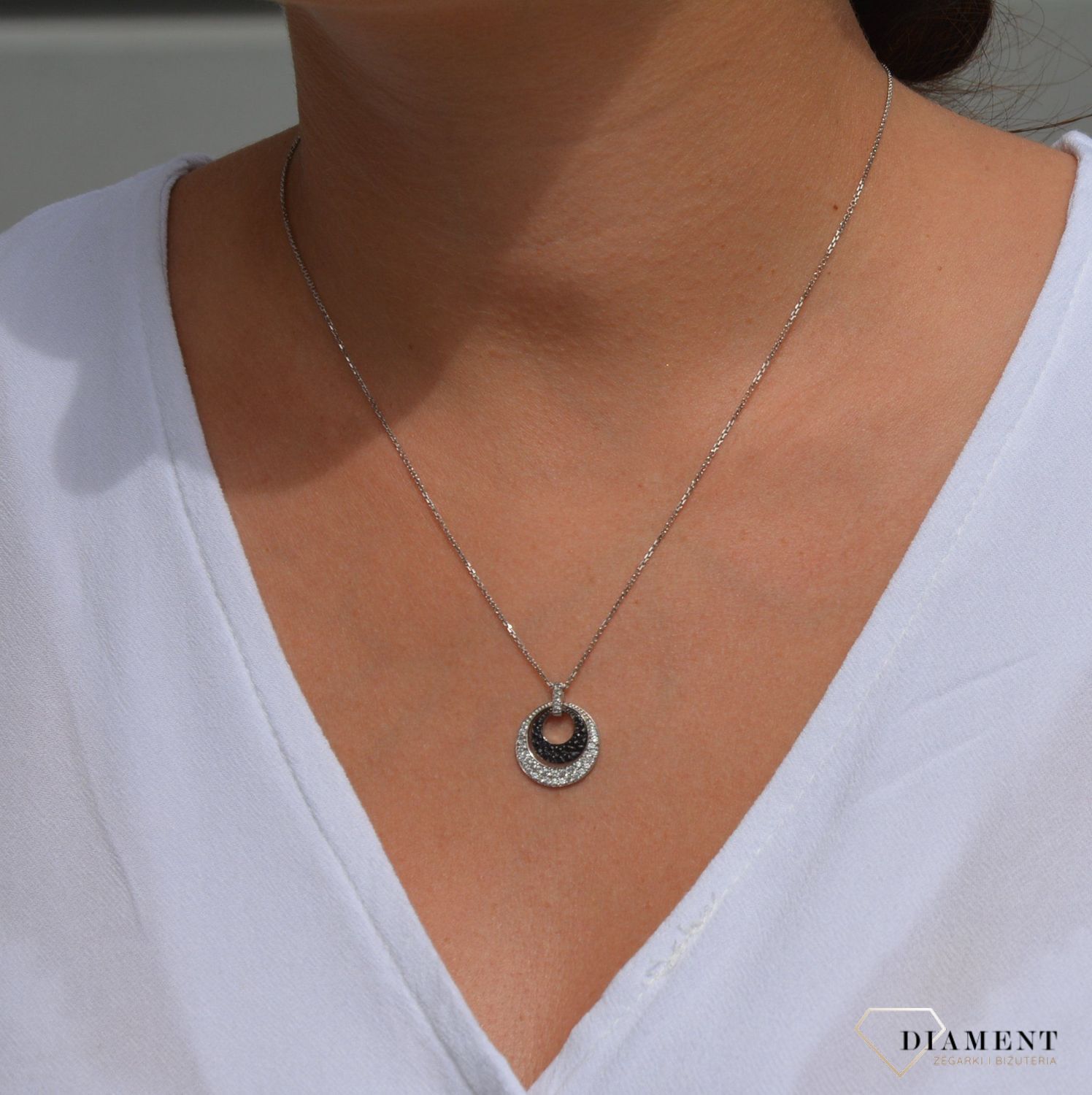 Złoty naszyjnik celebrytka 585 białe złoto 'okrągła zawieszka z cyrkonią'.jpg