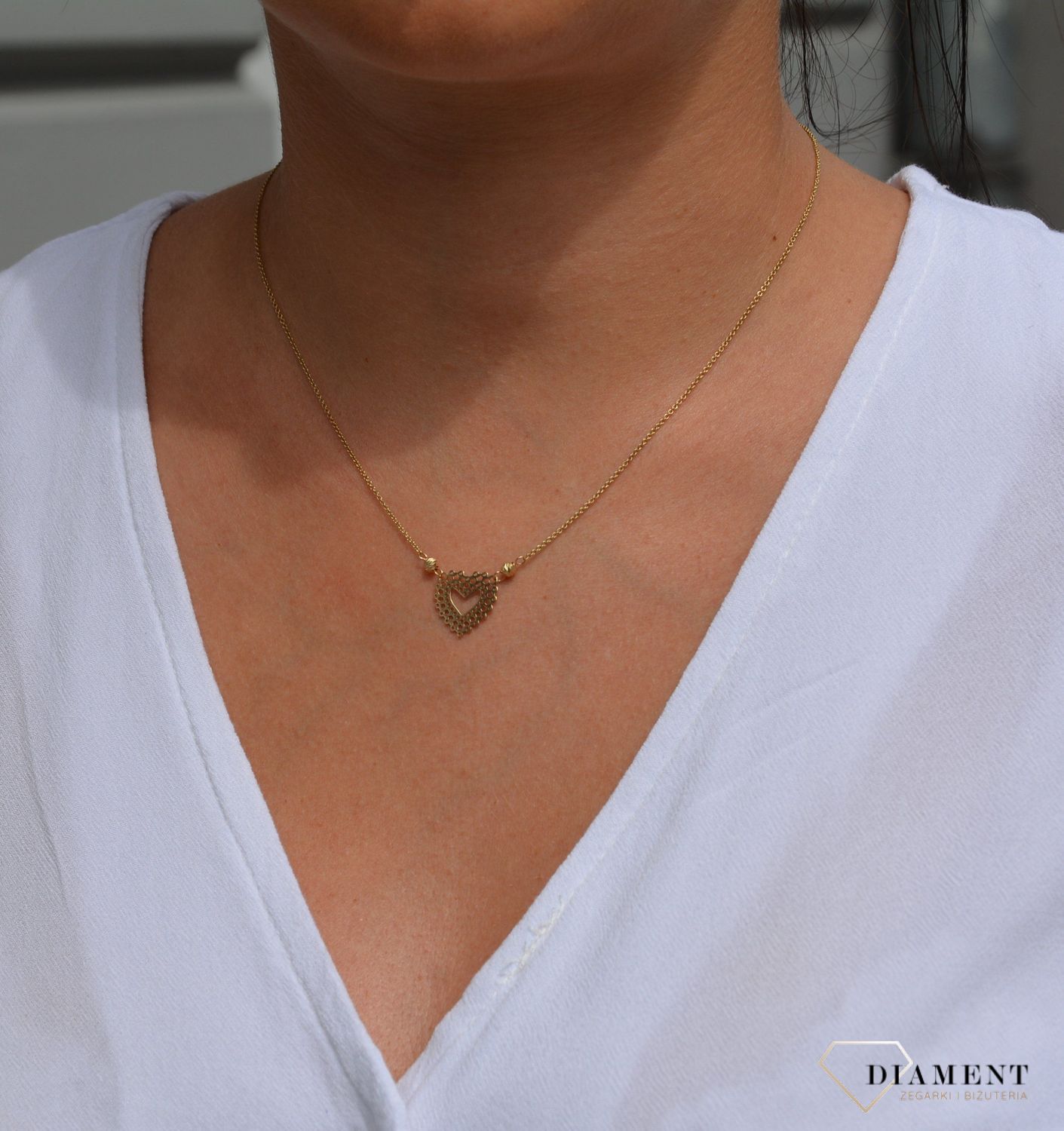 Złoty naszyjnik celebrytka 585 ażurowe serce z złotymi kuleczkami.jpg