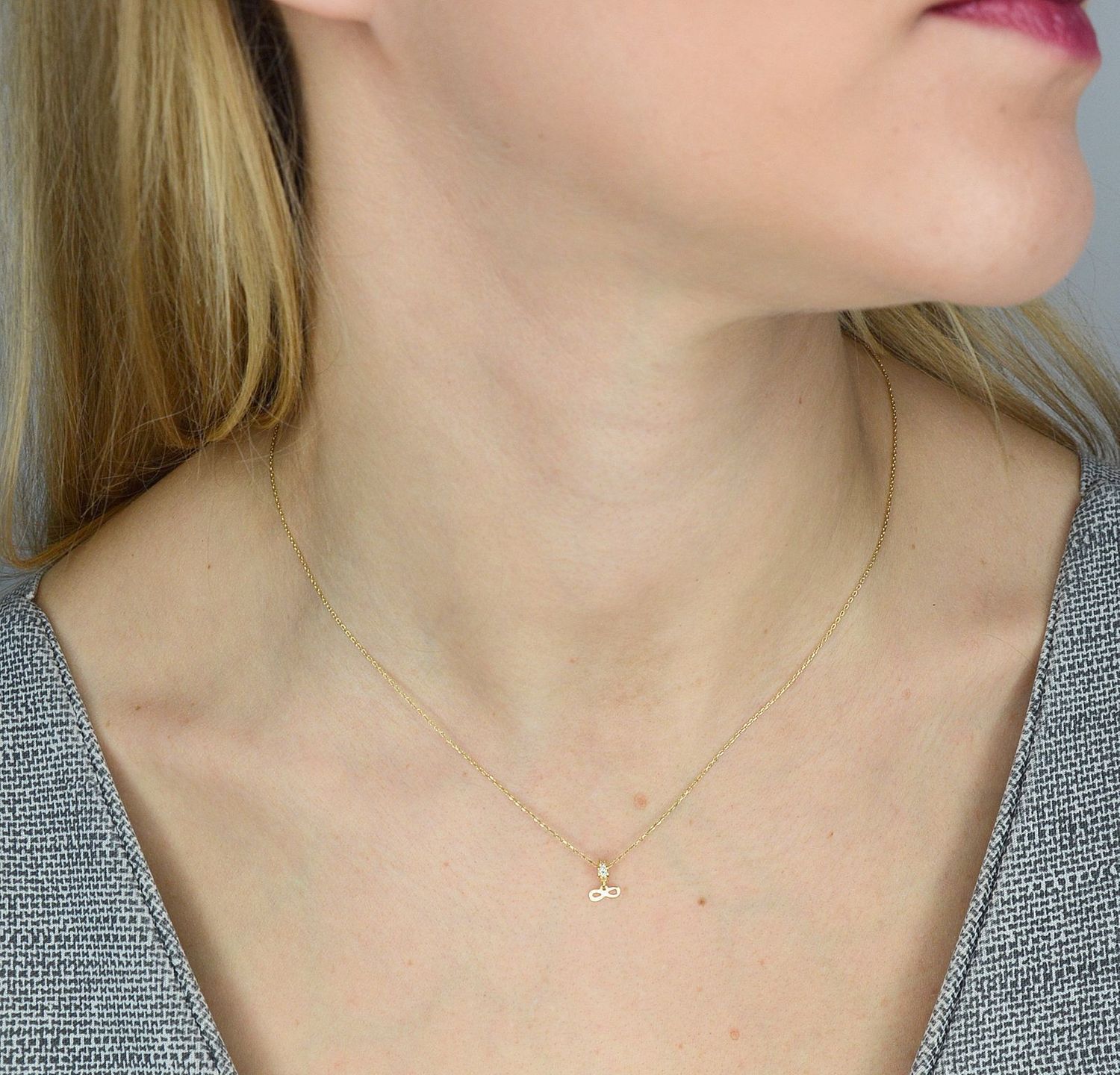 Złoty naszyjnik celebrytka 585 'wisząca nieskończoność' NSZ-000000-086-585.jpg