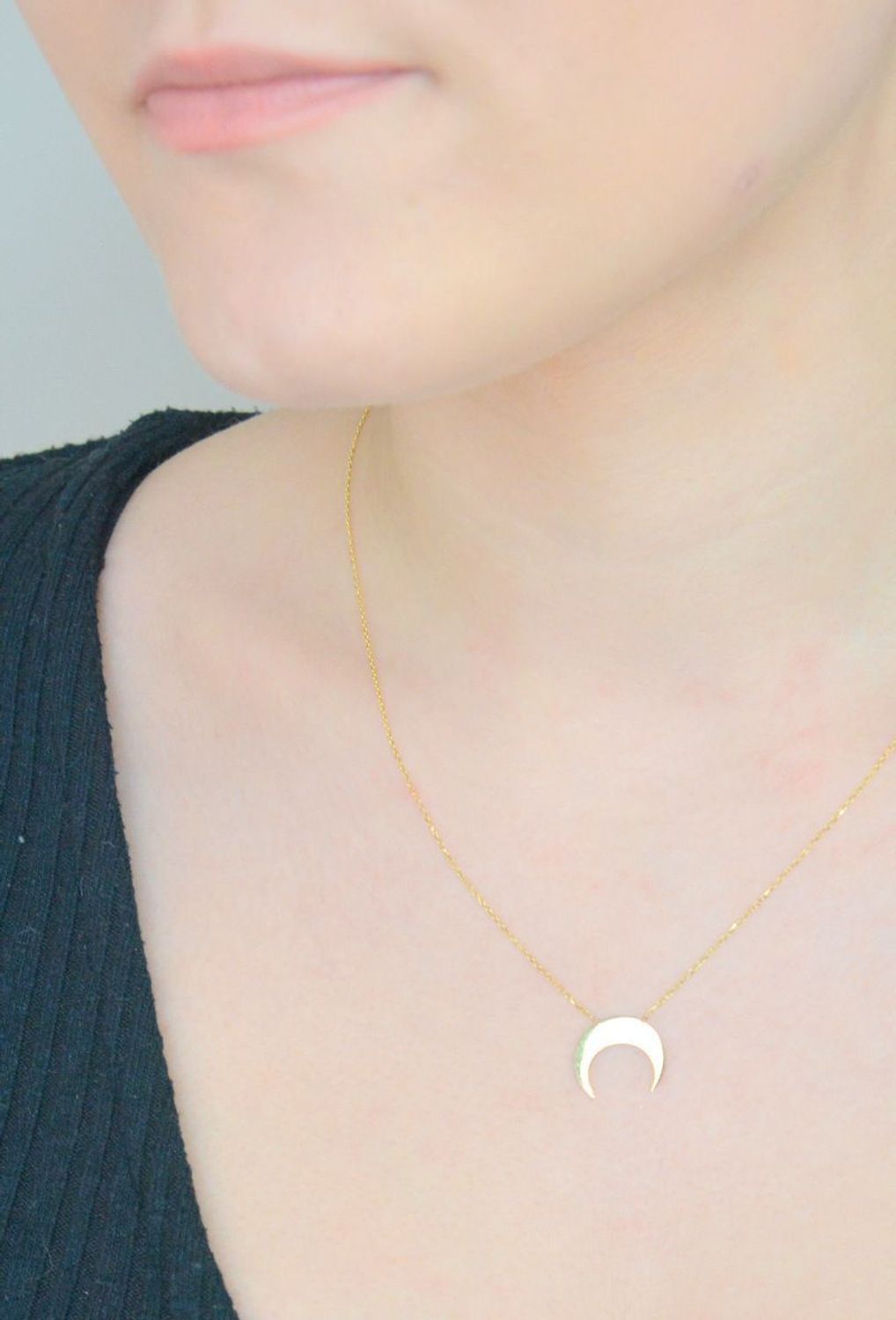 Naszyjnik złoty damski księżyc złoto 585 NSZ-000000-097-585.jpg