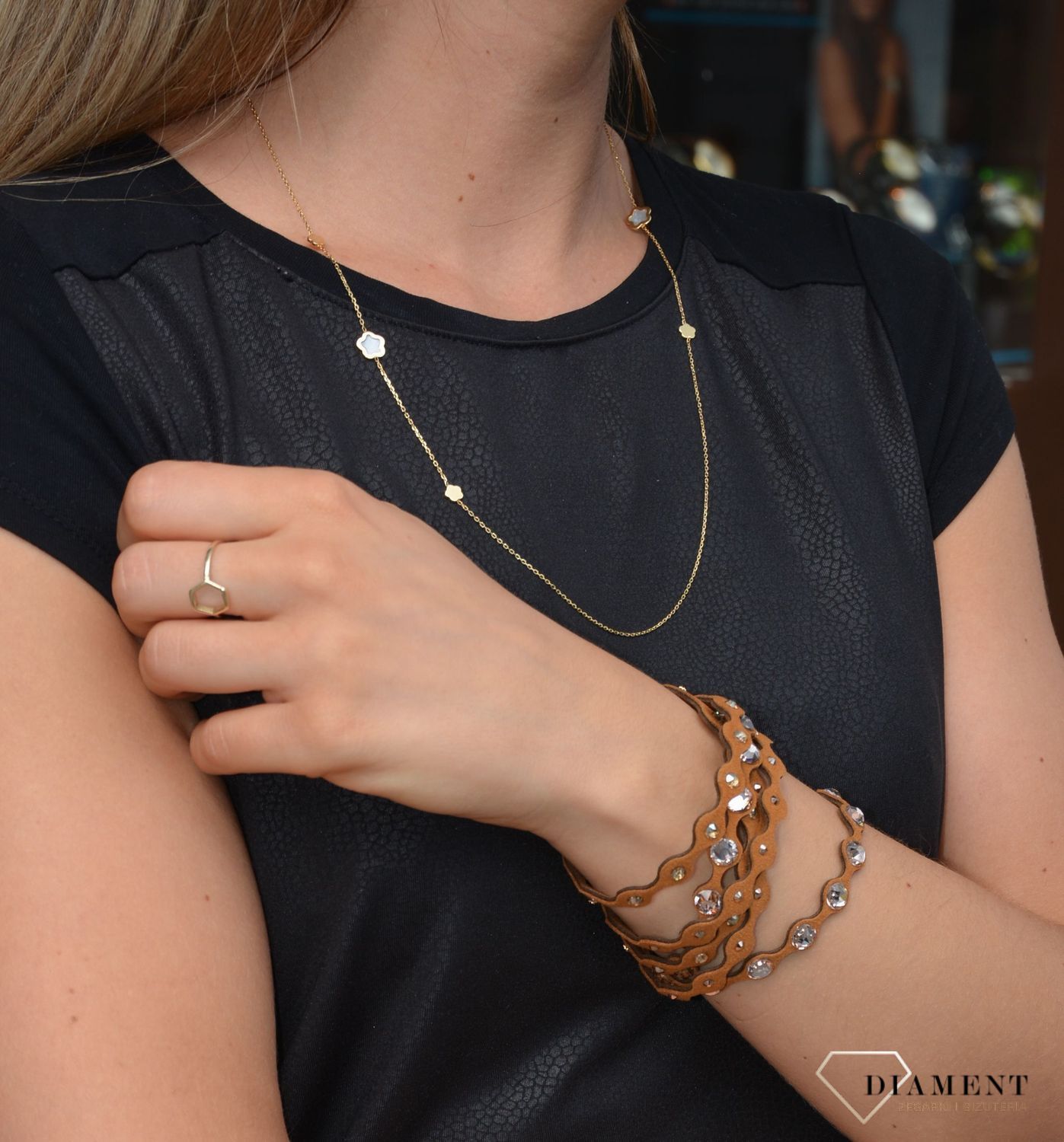 Złoty naszyjnik 585 kwiatki.jpg