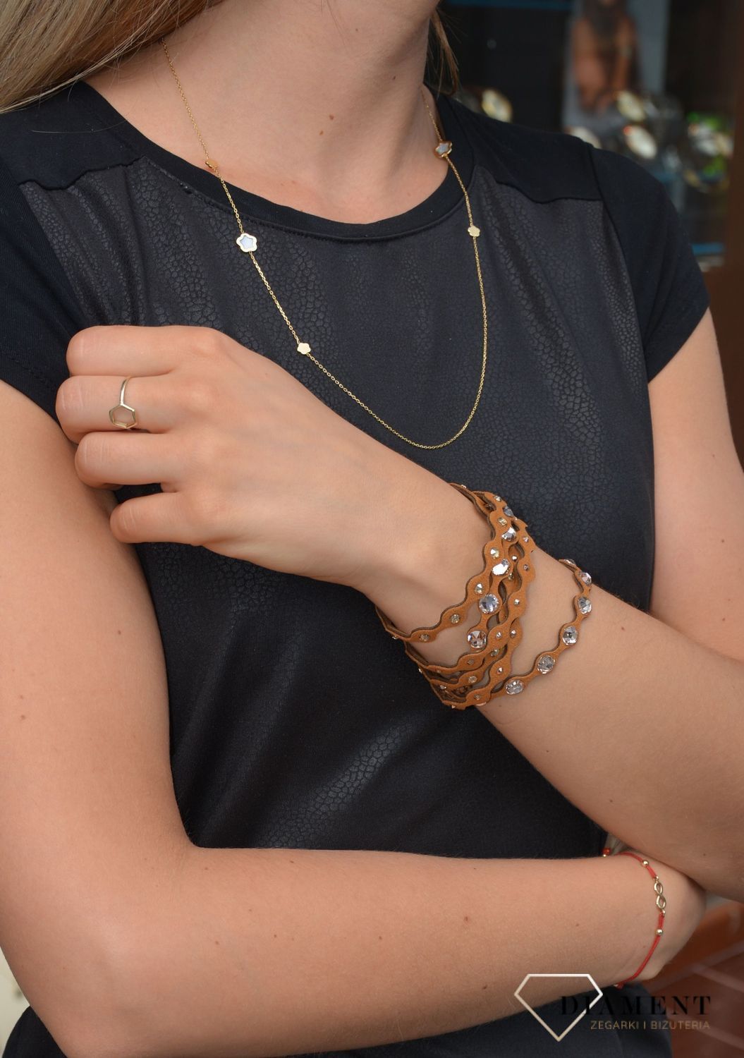 Złoty naszyjnik 585 kwiatki.jpg