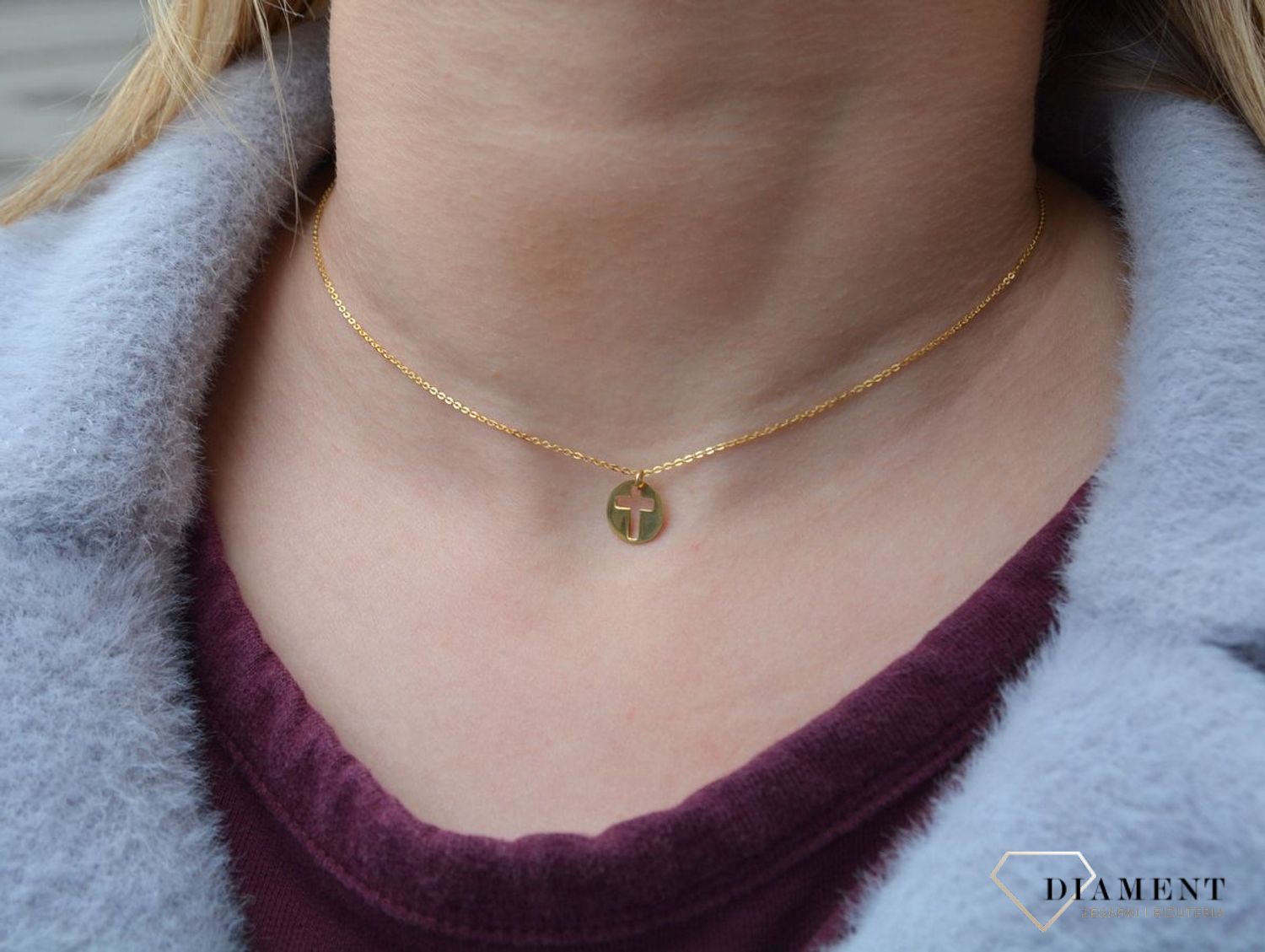 Naszyjnik celebrytka krzyżyk w kółku NSZ-000000-117-585.jpg