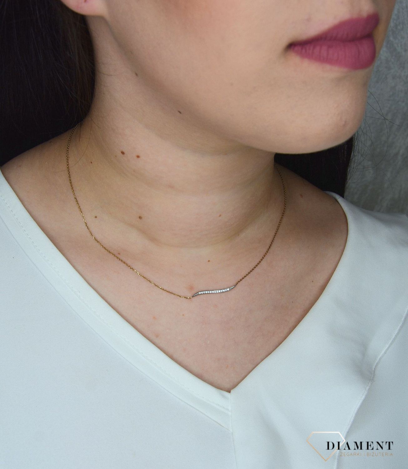 Złoty naszyjnik celebrytka 333 fala z cyrkonią NSZ-000000-135-333.jpg