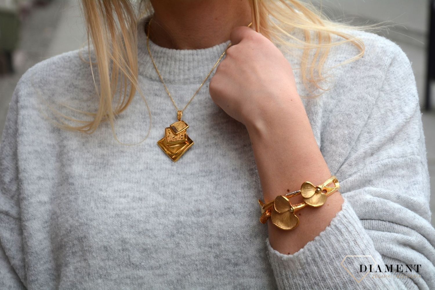 Złota zawieszka 585 Graziella. Zawieszka złota w Sklepie z Biżuterią zegarki-diament.pl✓Piękna i Elegancka Zawieszka dla Kobiet✓Biżuteria damska idealna na prezent dla każdej kobiety (5).jpg