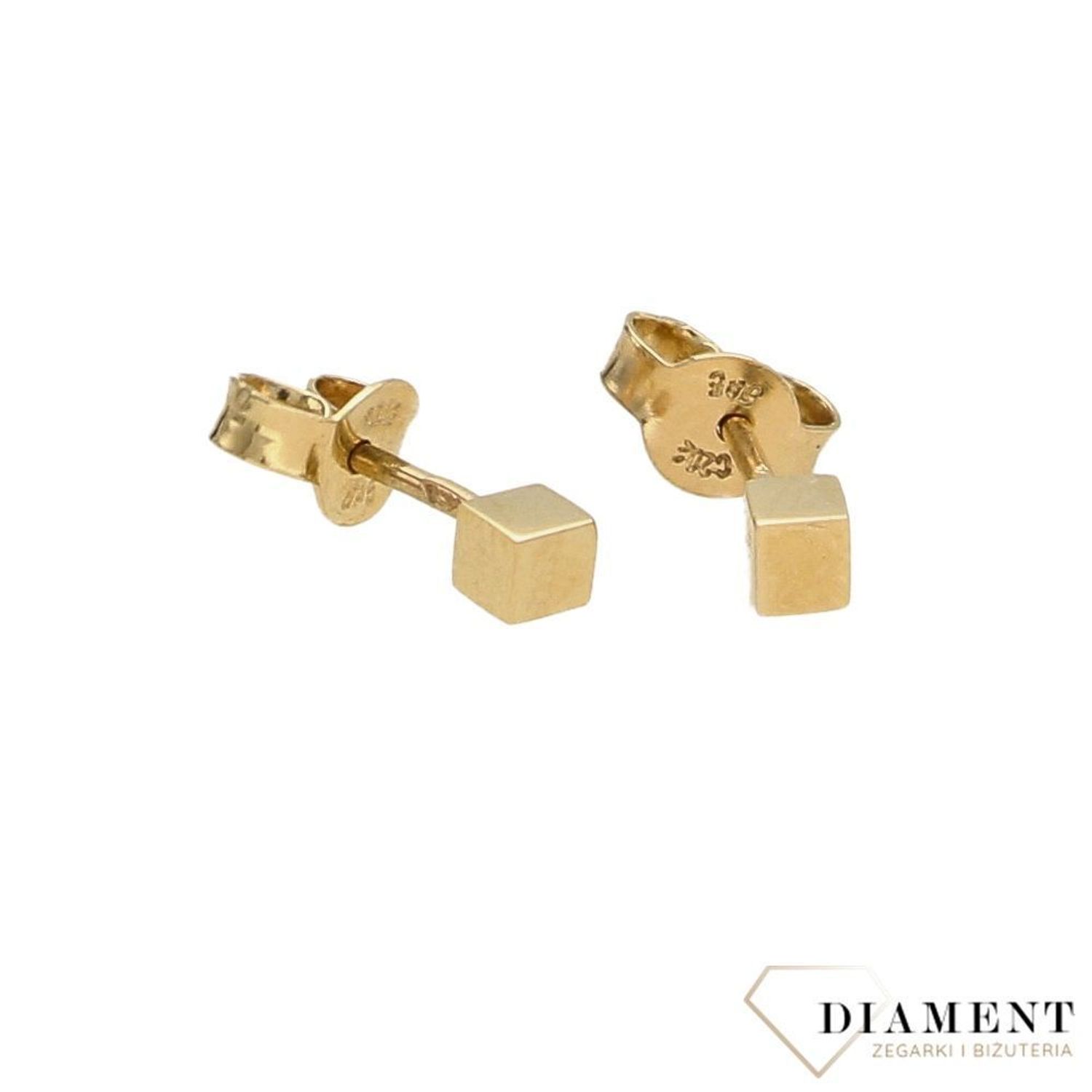 Złote kolczyki na sztyft 585 ' Złote kostki ' OPK000000-015.jpg